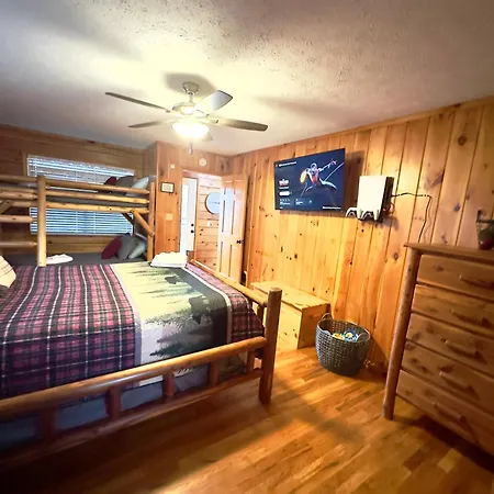 Villa Lazy Bear Den